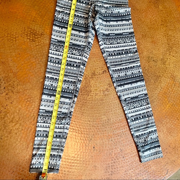 NIKE Pro Dri Fit Leggings, NWOT - Picture 4 of 8